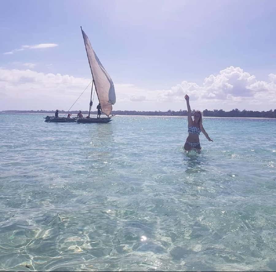 Diani Beach: Glass Boat Cruise to Robinson Island - Key things to know before you go