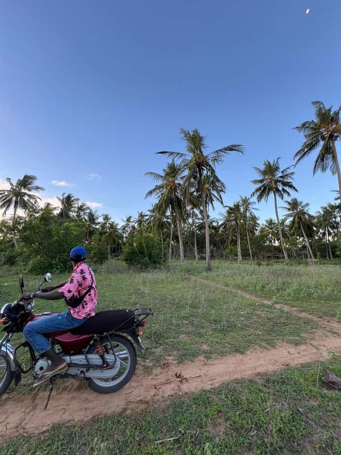 Diani Beach: Private African Pool Map Guided Tour - Tiwi by motorbike: a short ride, a real local feel