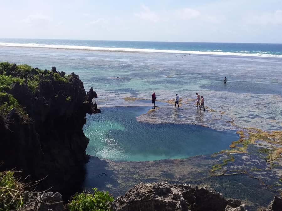 Diani: Snorkeling and Swimming at African Pool in Tiwi Beach - Tiwi beach snacks and shaded downtime after snorkeling