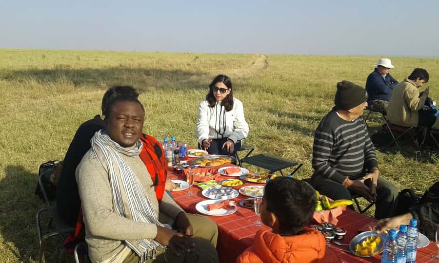 From Nairobi: 3 Days, 2 Nights Maasai Mara Group Safari - Full Day in Maasai Mara: Big Five Search and Picnic Lunch