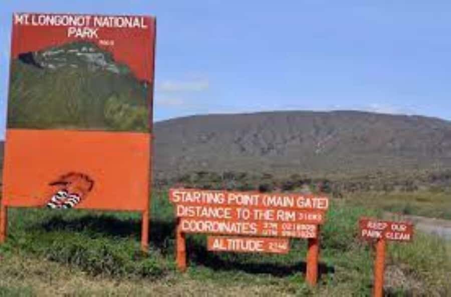 From Nairobi: TRIP TO MOUNT LONGONOT NATIONAL PARK - Crater-top walking: steep views, animal odds, and photo moments