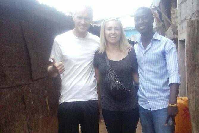 Full Day Kibera Slum Tour - Bead shops and local crafts that support real income