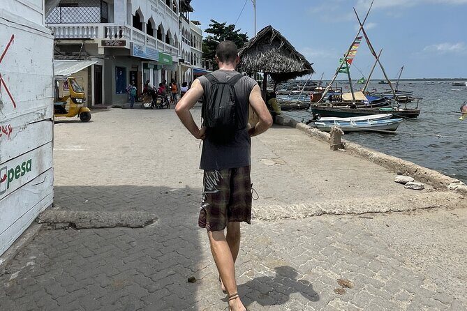 Lamu Old Town Walking Tour - Donkey Sanctuary and the seafront: balance for your legs and your mood