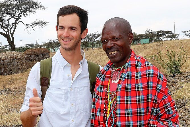 Maasai Magic - A Day Which You Will Never Forget - Shuka dressing and manyatta skills: cultural learning with your hands