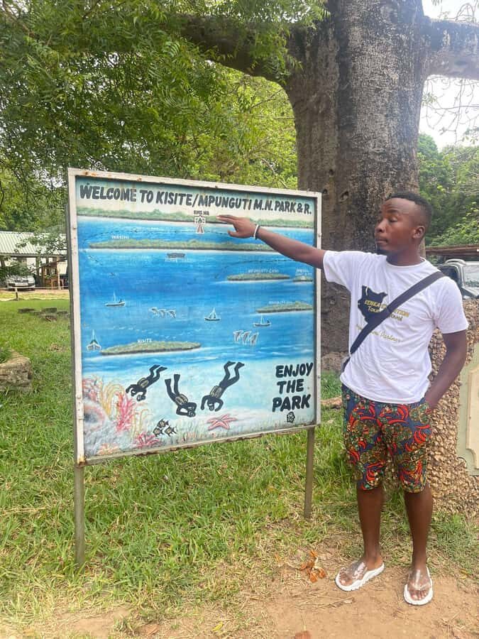 Mombasa walking tour - Elephant Tusks Monument and Cultural Landmarks Along the Way