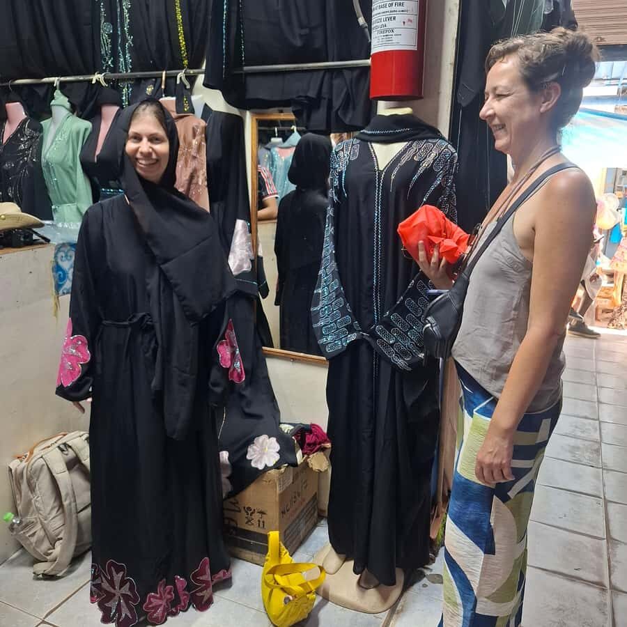MOMBASA:FortJesus,OldTown,SpiceMarket, Shiva Temple DayTour. - Spice Market stop: scents, color, and how to shop without getting stuck
