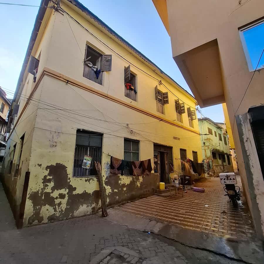 MOMBASA:FortJesus,OldTown,SpiceMarket, Shiva Temple DayTour. - Shiva Temple visit: learning the local Hindu story with respect