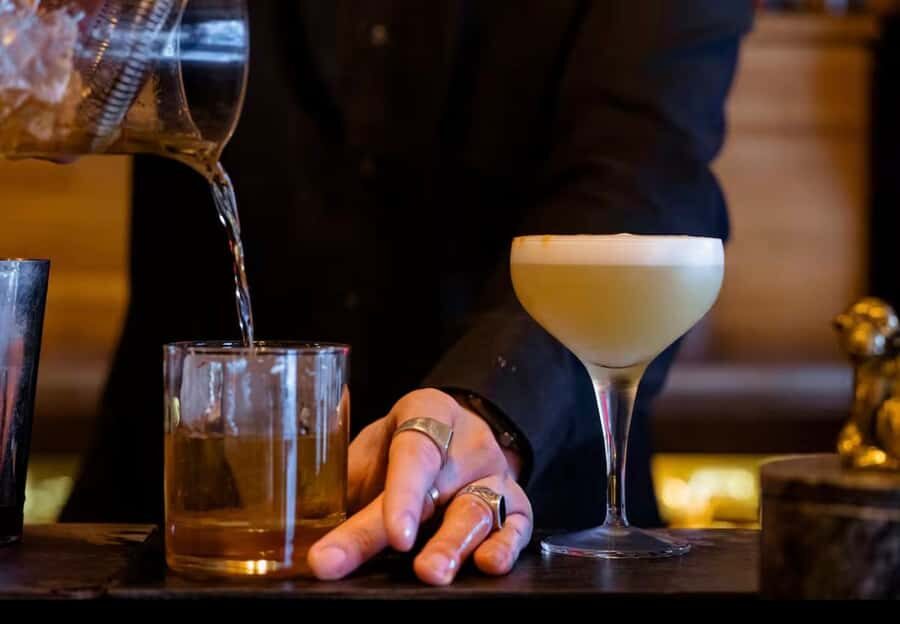 Nairobi bar crawl:Drink and Mingle - The 3-hour game plan: easy stops, different vibes