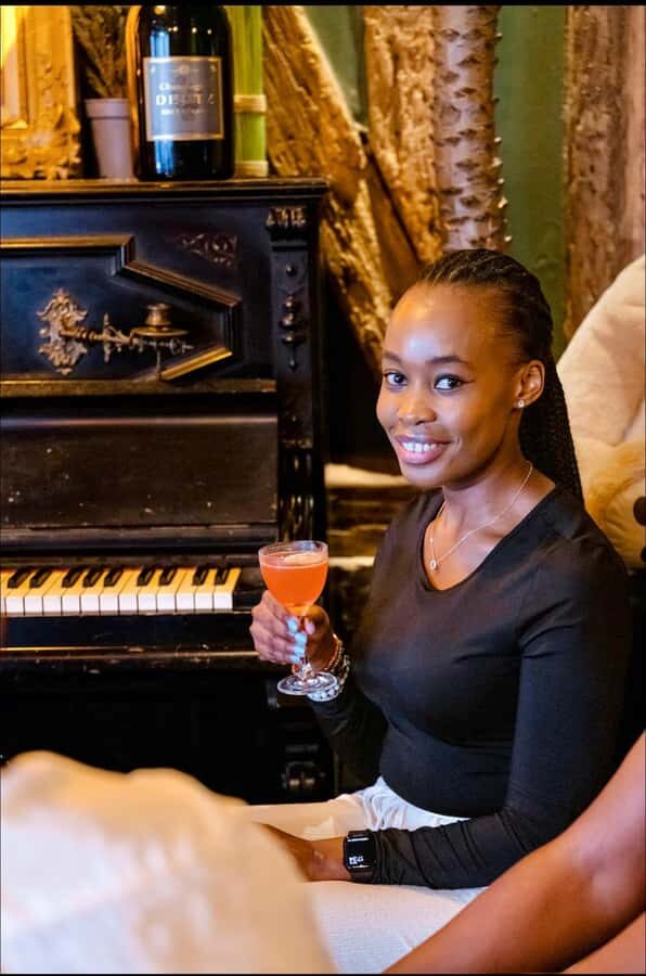 Nairobi bar crawl:Drink and Mingle - Where the views and the music fit together