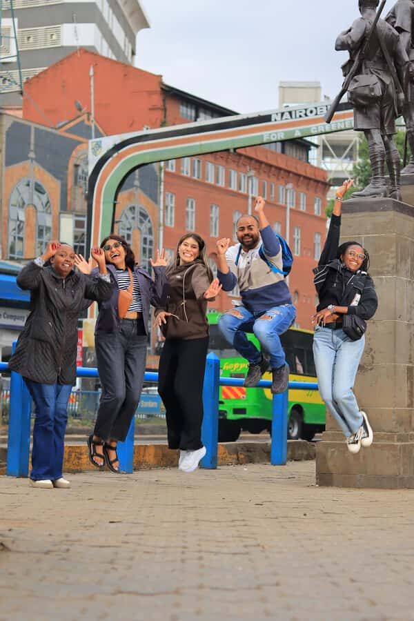 Nairobi: Historic and Modern Highlights Walking Tour - Nairobi City Market: Food, Swahili, and Real Shopping Time