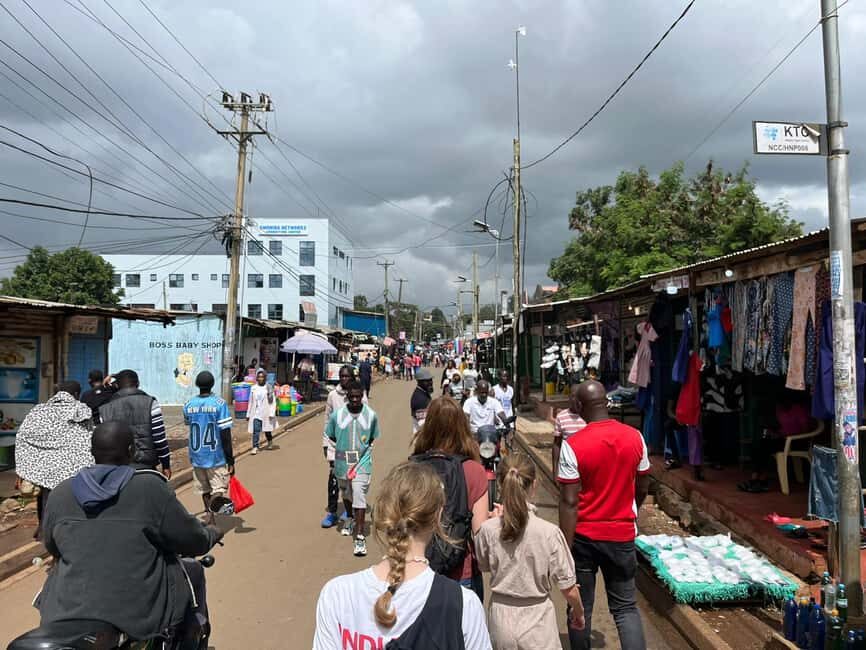 Nairobi: Kibera Slum Tour with Local Social Entrepreneurs - Inside a local house: the 4m × 4m reality check