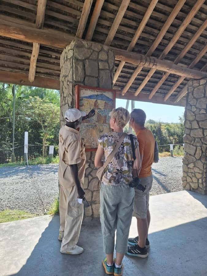 Nairobi: Lake Naivasha & Hell’s Gate National Park Day Trip - Hell’s Gate National Park: cycle or hike a self-powered safari