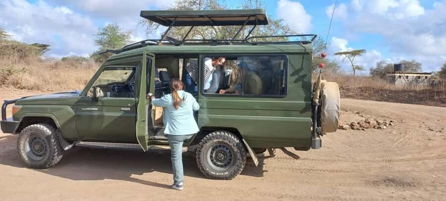Nairobi: Nairobi National Park Half-Day Game Drive - Your guide can make or break the experience
