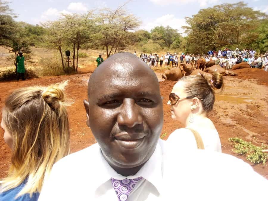 Nairobi: Private Elephant Orphanage Tour - Outskirts of Nairobi Stops: Crafts and Kazuri Beads Without the Hassle
