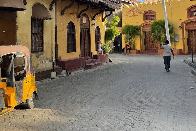 Visit to Fort Jesus and the Old Town of Mombasa - Transportation, pacing, and who will enjoy it most